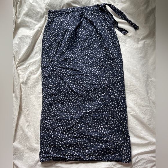 Finite Naturals Silk Blend Floral Wrap Skirt - Size 12 - Picture 1 of 4